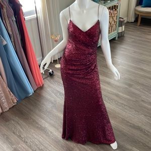 New Sorella Vita floor length crimson gown on crimson size 12